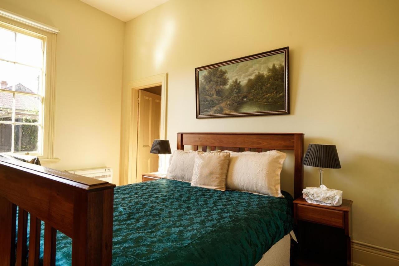 Bairnsdale Bed And Breakfast ภายนอก รูปภาพ