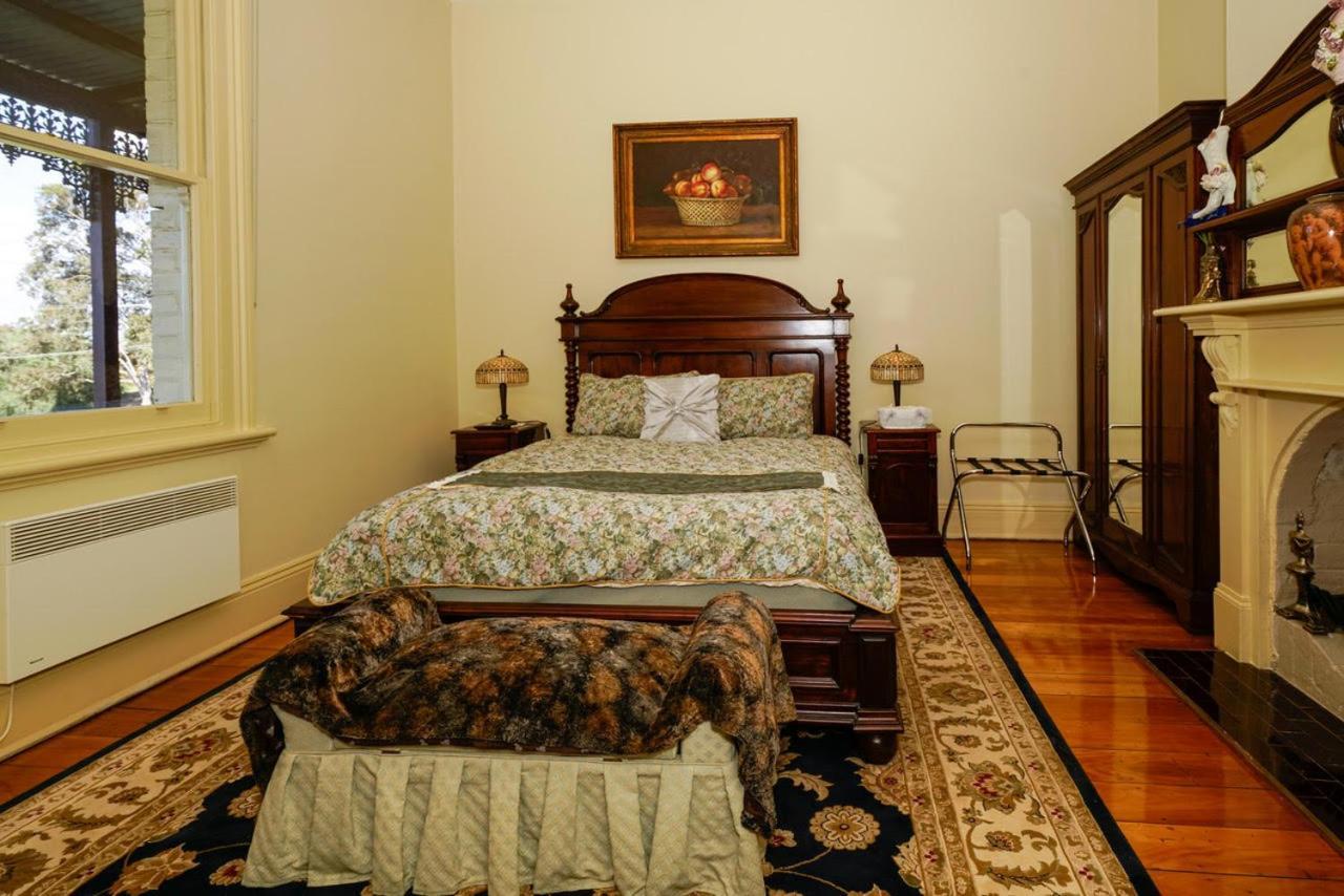 Bairnsdale Bed And Breakfast ภายนอก รูปภาพ
