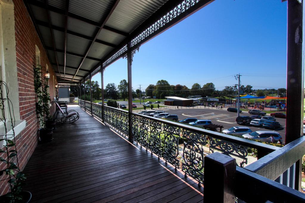 Bairnsdale Bed And Breakfast ภายนอก รูปภาพ