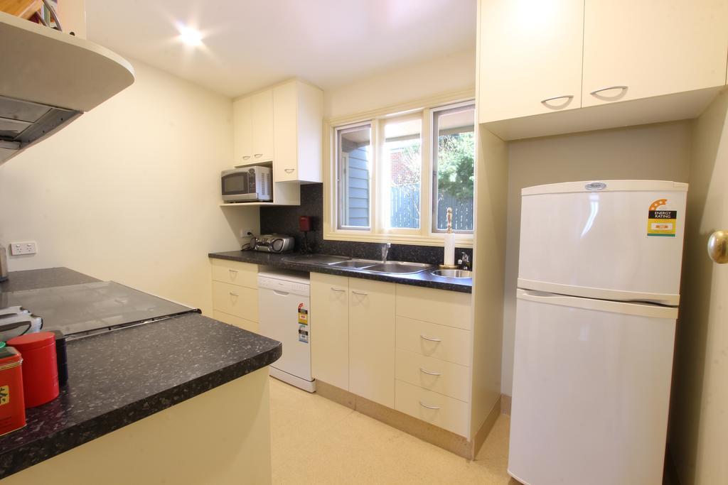 Bairnsdale Bed And Breakfast ภายนอก รูปภาพ